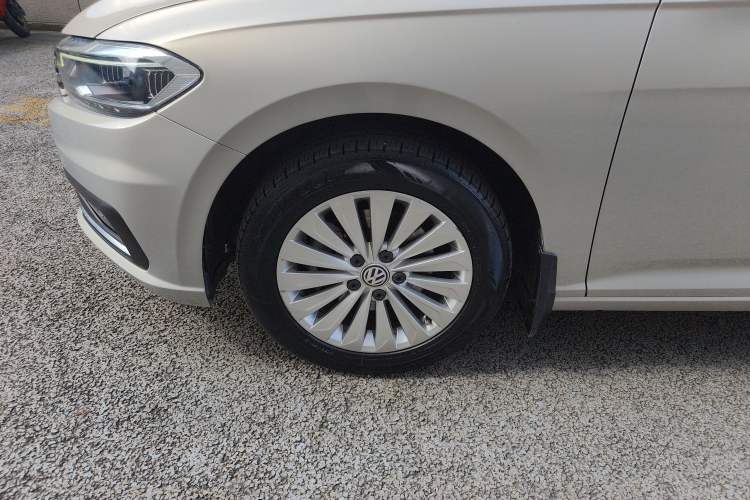 Used Volkswagen Lavida 2019 280TSI DSG Comfort Edition China VI standard Left Front Wheel Hub
