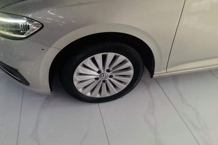 Used Volkswagen Lavida 2019 1.5L Automatic Comfort Edition China VI Standard Left Front Wheel Hub