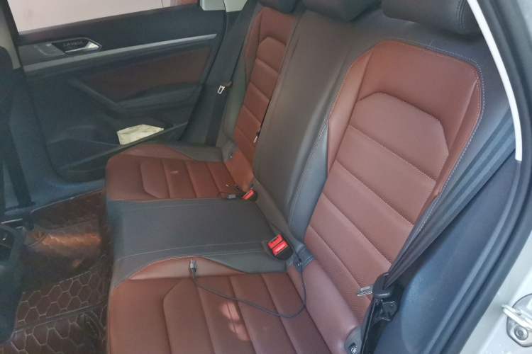 Used Volkswagen Lavida 2019 280TSI DSG Luxury Edition China VI Standard Left Rear Seat