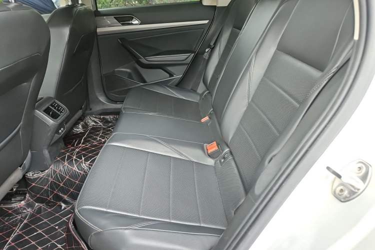Used Volkswagen Lavida 2019 1.5L Automatic Comfort Edition China VI Standard Left Rear Seat