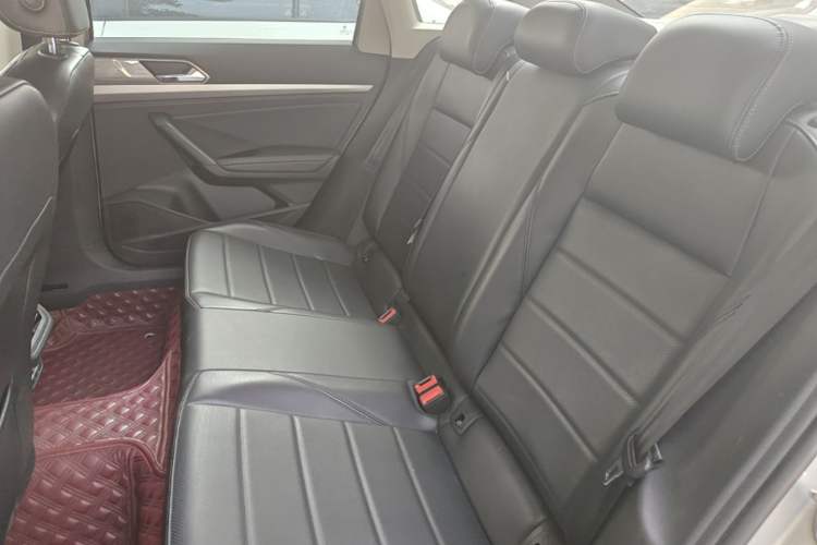 Used Volkswagen Lavida 2019 1.5L Automatic Comfort Edition China VI Standard Left Rear Seat