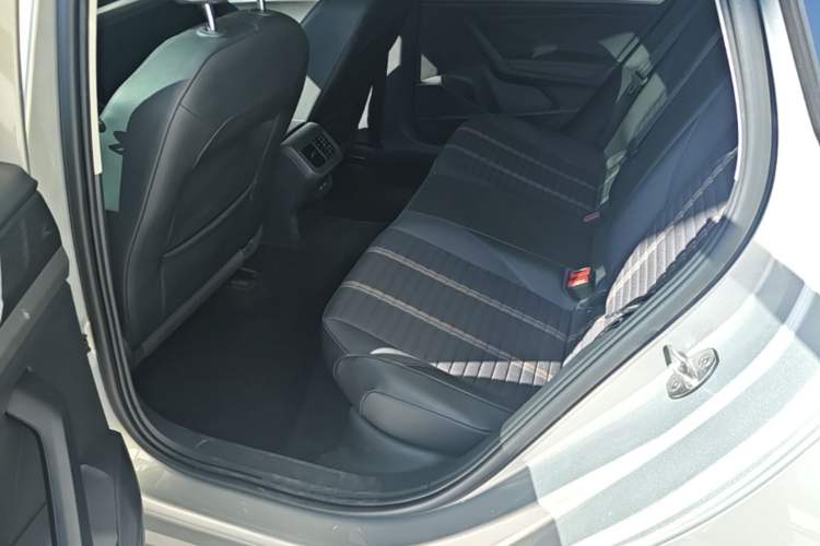 Used Volkswagen Lavida 2019 280TSI DSG Comfort Edition China VI standard Left Rear Seat