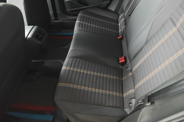 Used Volkswagen Lavida 2019 280TSI DSG Comfort Edition China VI standard Left Rear Seat