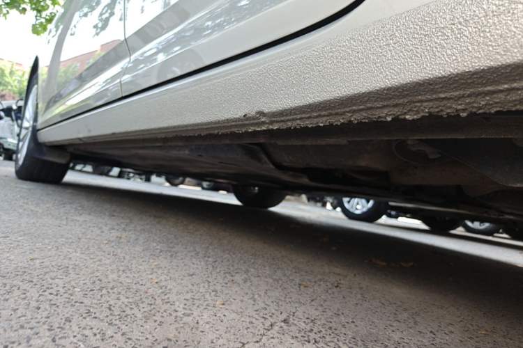 Used Volkswagen Lavida 2019 1.5L Automatic Comfort Edition China VI Standard Left Side Sill