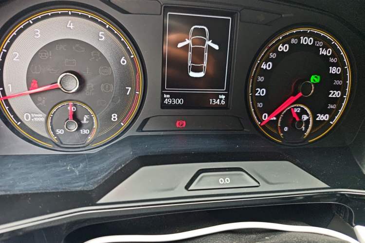Used Volkswagen Lavida 2019 280TSI DSG Comfort Edition China VI standard Odometer Close Up