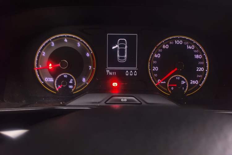 Used Volkswagen Lavida 2019 1.5L Automatic Comfort Edition China VI Standard Odometer Close Up