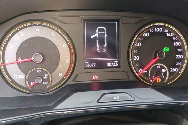 Used Volkswagen Lavida 2019 1.5L Automatic Comfort Edition China VI Standard Odometer Close Up