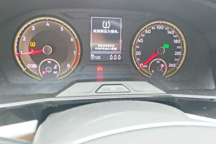 Used Volkswagen Lavida 2019 1.5L Automatic Comfort Edition China VI Standard Odometer Close Up