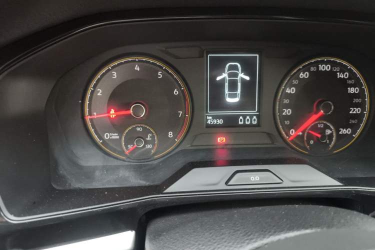 Used Volkswagen Lavida 2019 1.5L Automatic Comfort Edition China VI Standard Odometer Close Up