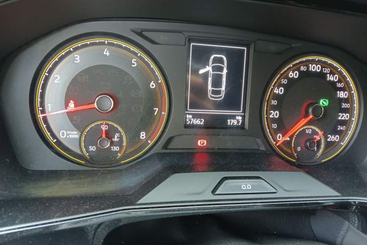 Used Volkswagen Lavida 2019 1.5L Automatic Comfort Edition China VI Standard Odometer Close Up