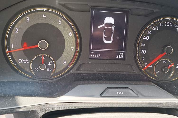 Used Volkswagen Lavida 2019 280TSI DSG Comfort Edition China VI standard Odometer Close Up