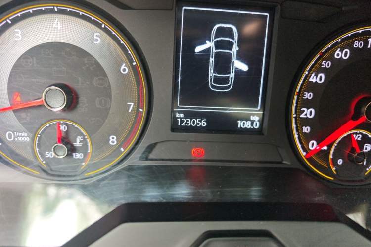 Used Volkswagen Lavida 2019 280TSI DSG Comfort Edition China VI standard Odometer Close Up