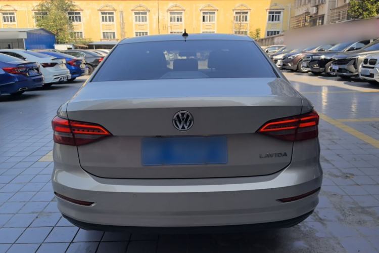 Used Volkswagen Lavida 2019 1.5L Automatic Fashion Edition China VI Rear