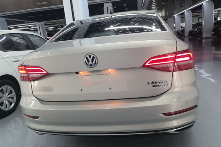Used Volkswagen Lavida 2019 280TSI DSG Comfort Edition China VI standard Rear