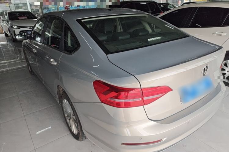 Used Volkswagen Lavida 2019 1.5L Automatic Comfort Edition China VI Standard Rear Left 45 Deg