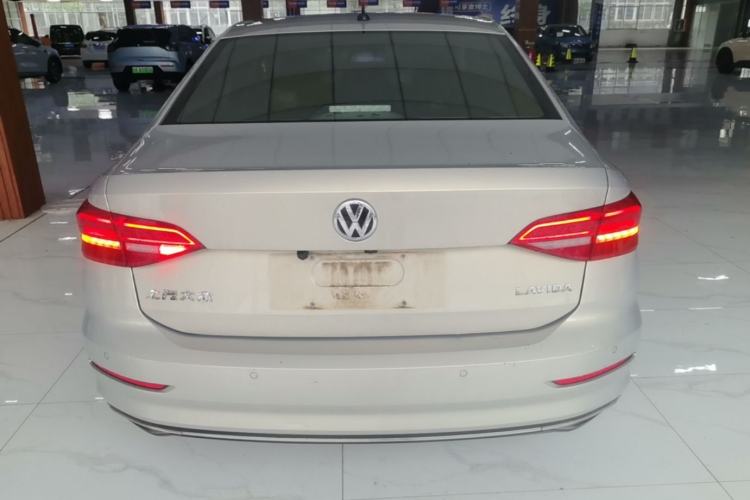 Used Volkswagen Lavida 2019 1.5L Automatic Comfort Edition China VI Standard Rear