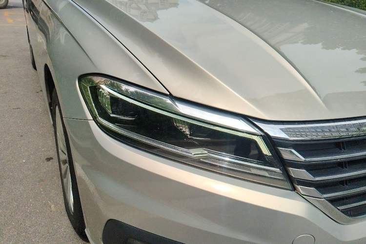Used Volkswagen Lavida 2019 280TSI DSG Comfort Edition China VI standard Right Front Headlight