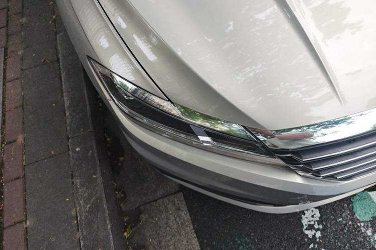 Used Volkswagen Lavida 2019 280TSI DSG Comfort Edition China VI standard Right Front Headlight