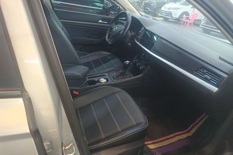 Used Volkswagen Lavida 2019 1.5L Automatic Fashion Edition China VI Right Front Seat