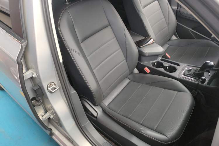 Used Volkswagen Lavida 2019 1.5L Automatic Comfort Edition China VI Standard Right Front Seat