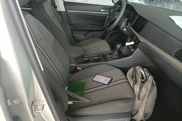 Used Volkswagen Lavida 2019 1.5L Automatic Comfort Edition China VI Standard Right Front Seat