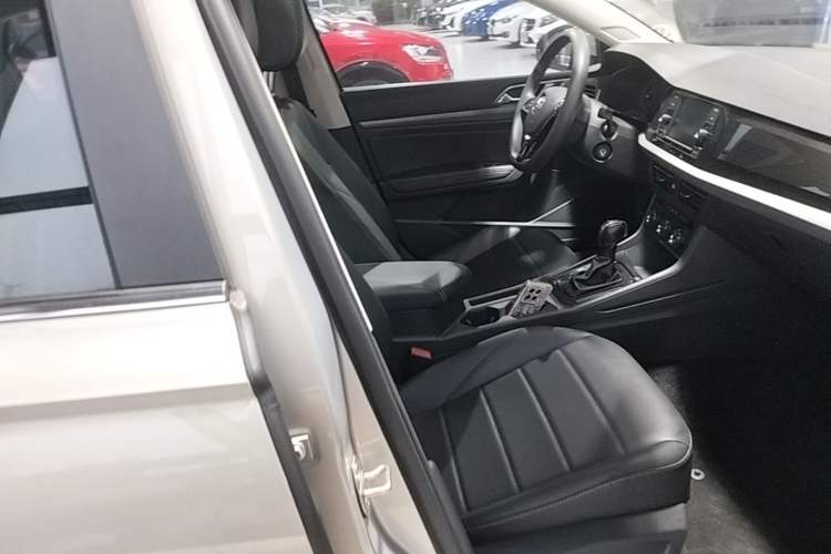 Used Volkswagen Lavida 2019 1.5L Automatic Comfort Edition China VI Standard Right Front Seat