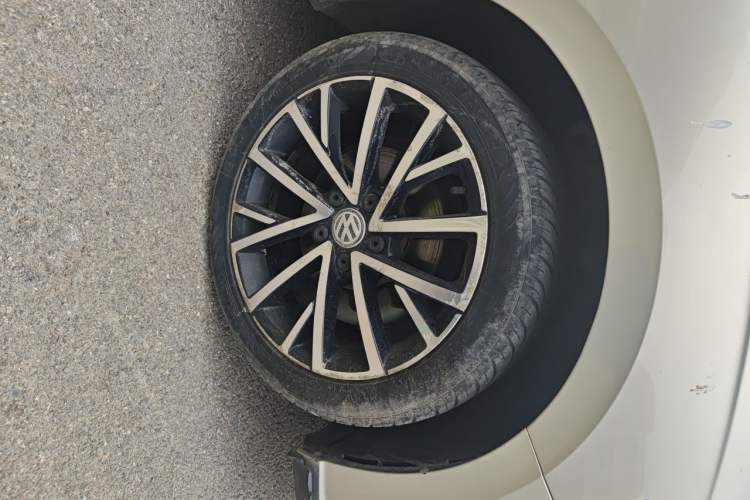 Used Volkswagen Lavida 2019 280TSI DSG Luxury Edition China VI Standard Right Front Wheel Hub