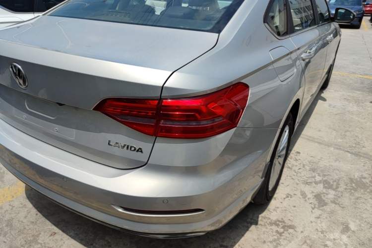 Used Volkswagen Lavida 2019 1.5L Automatic Comfort Edition China VI Standard Right Rear Taillight