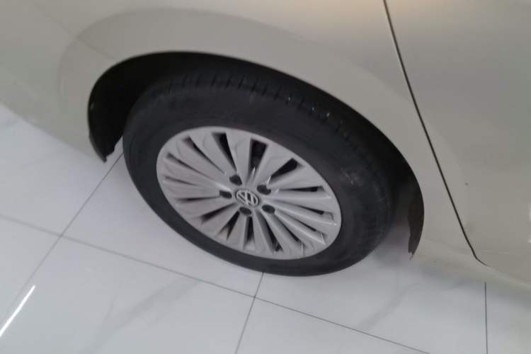 Used Volkswagen Lavida 2019 280TSI DSG Comfort Edition China VI standard Right Rear Wheel Hub