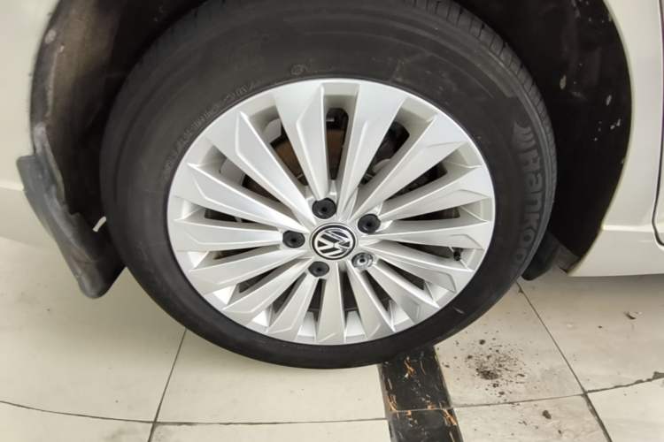 Used Volkswagen Lavida 2019 1.5L Automatic Comfort Edition China VI Standard Right Rear Wheel Hub