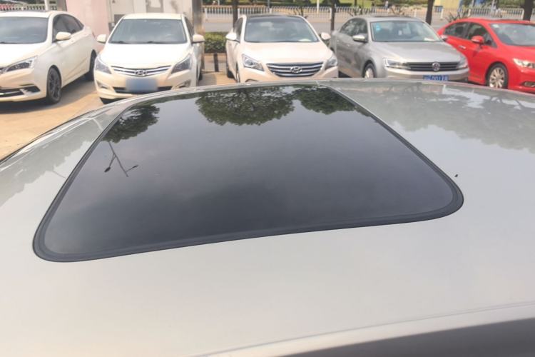 Used Volkswagen Lavida 2019 280TSI DSG Comfort Edition China VI standard Roof