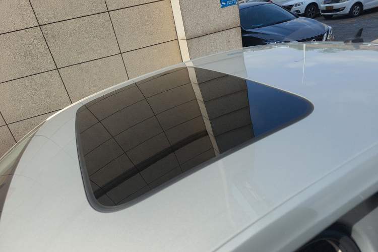Used Volkswagen Lavida 2019 280TSI DSG Comfort Edition China VI standard Roof