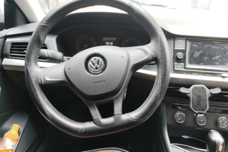 Used Volkswagen Lavida 2019 1.5L Automatic Fashion Edition China VI Steering Wheel