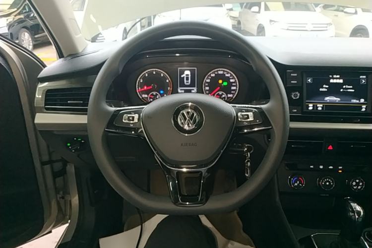 Used Volkswagen Lavida 2019 1.5L Automatic Comfort Edition China VI Standard Steering Wheel