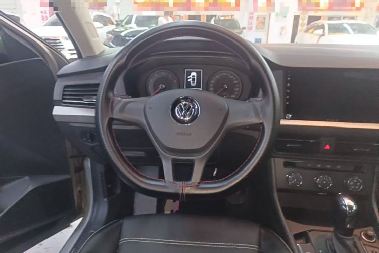 Used Volkswagen Lavida 2019 1.5L Automatic Fashion Edition China VI Steering Wheel