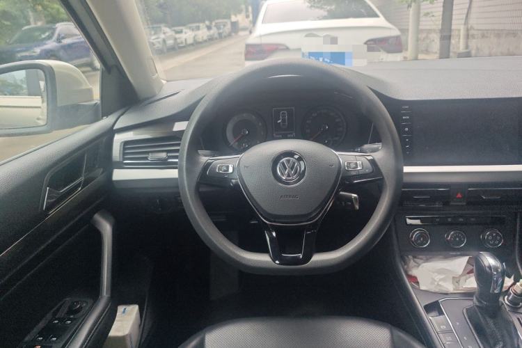 Used Volkswagen Lavida 2019 1.5L Automatic Comfort Edition China VI Standard Steering Wheel