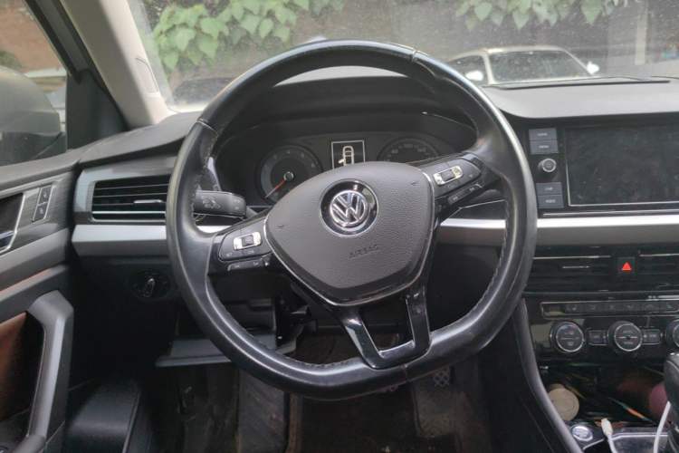 Used Volkswagen Lavida 2019 280TSI DSG Luxury Edition China VI Standard Steering Wheel