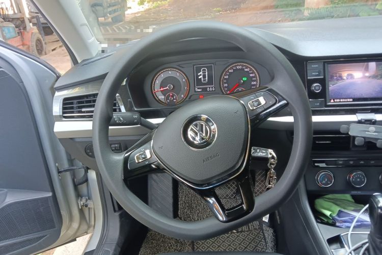 Used Volkswagen Lavida 2019 1.5L Automatic Comfort Edition China VI Standard Steering Wheel