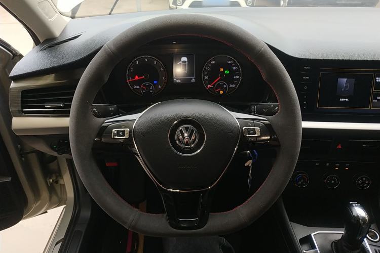 Used Volkswagen Lavida 2019 280TSI DSG Comfort Edition China VI standard Steering Wheel