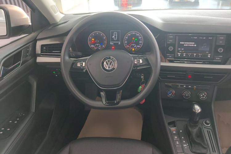 Used Volkswagen Lavida 2019 1.5L Automatic Comfort Edition China VI Standard Steering Wheel