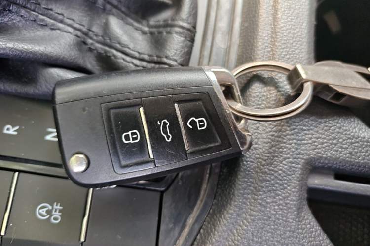Used Volkswagen Lavida 2019 1.5L Automatic Comfort Edition China VI Standard Vehicle Key