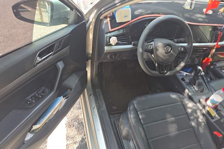 Used Volkswagen Lavida 2019 1.5L Automatic Comfort Edition China VI Standard Driver Seat