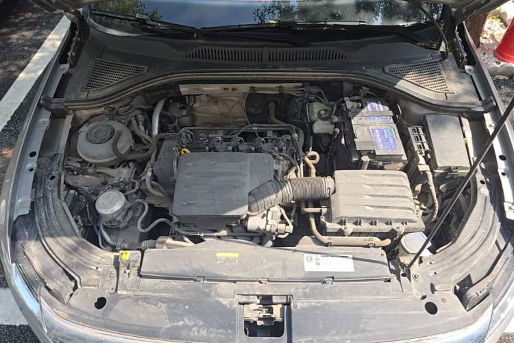 Used Volkswagen Lavida 2019 1.5L Automatic Comfort Edition China VI Standard Engine Bay