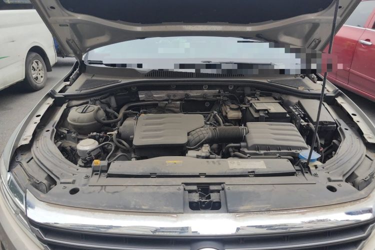 Used Volkswagen Lavida 2019 1.5L Automatic Comfort Edition China VI Standard Engine Bay