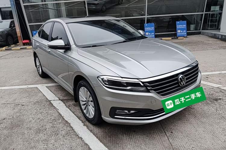 Used Volkswagen Lavida 2019 1.5L Automatic Comfort Edition China VI Standard Front Right 45 Deg
