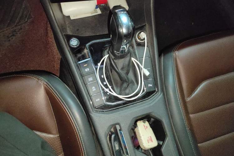Used Volkswagen Lavida 2019 280TSI DSG Luxury Edition China VI Standard Gear Lever