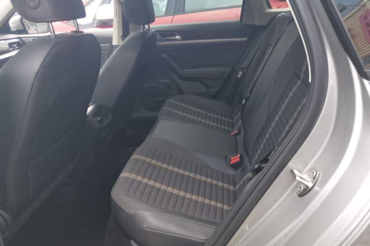 Used Volkswagen Lavida 2019 1.5L Automatic Vision Edition China VI Standard Left Rear Seat