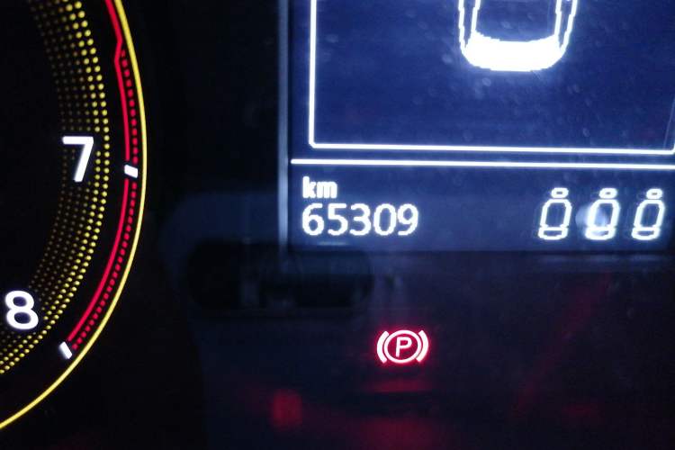 Used Volkswagen Lavida 2019 1.5L Automatic Comfort Edition China VI Standard Odometer Close Up