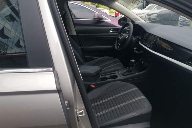 Used Volkswagen Lavida 2019 1.5L Automatic Vision Edition China VI Standard Right Front Seat