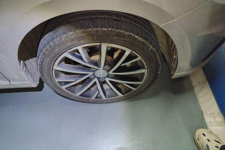 Used Volkswagen Lavida 2019 280TSI DSG Luxury Edition China VI Standard Right Front Wheel Hub